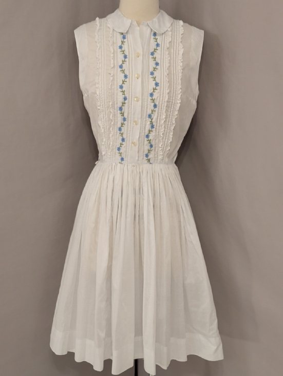 Vintage Dresses & Skirts - Vintage 50s White Sleeveless Midi Dress Blue Floral Embroidery Fit & Flare SeeMs
